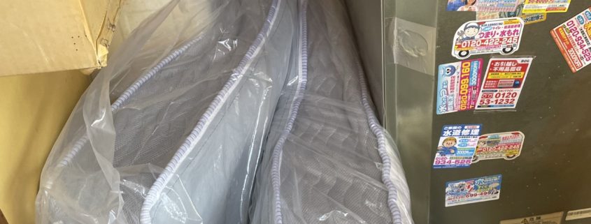 埼玉県川口市｜圧縮パッケージのベッドマットを玄関で開けちゃった！ by便利屋ハッピー