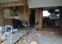 埼玉県戸田市分譲マンションのフルリフォーム|築40年、3Kから1SLDKへ②「内装解体」 by便利屋ハッピー