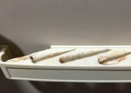 埼玉県川口市|危険!割れた包丁差しの付替えをしました by便利屋ハッピー